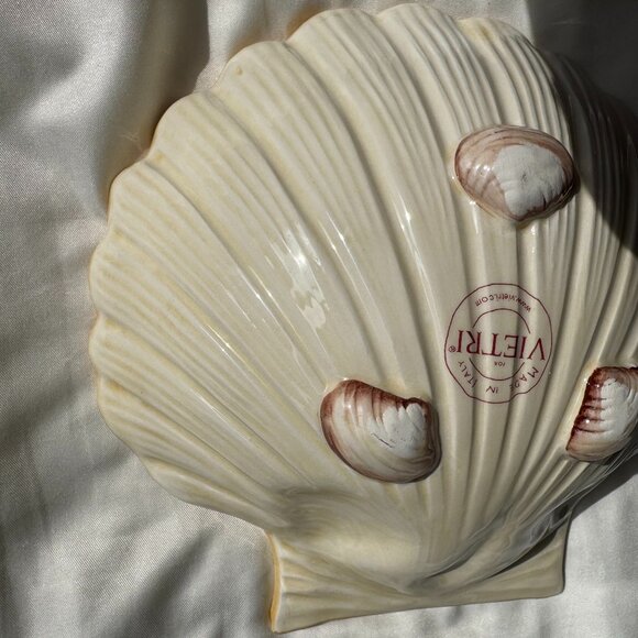 EUC, VIETRI Italy Triton Seashell Shape Bowl Dish, Ceramic, Cream & Sand, 7 in. - Picture 8 of 8